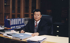 “做企业就像爬山”——访威廉希尔在线注册_威廉希尔（中国）董事长李建华
